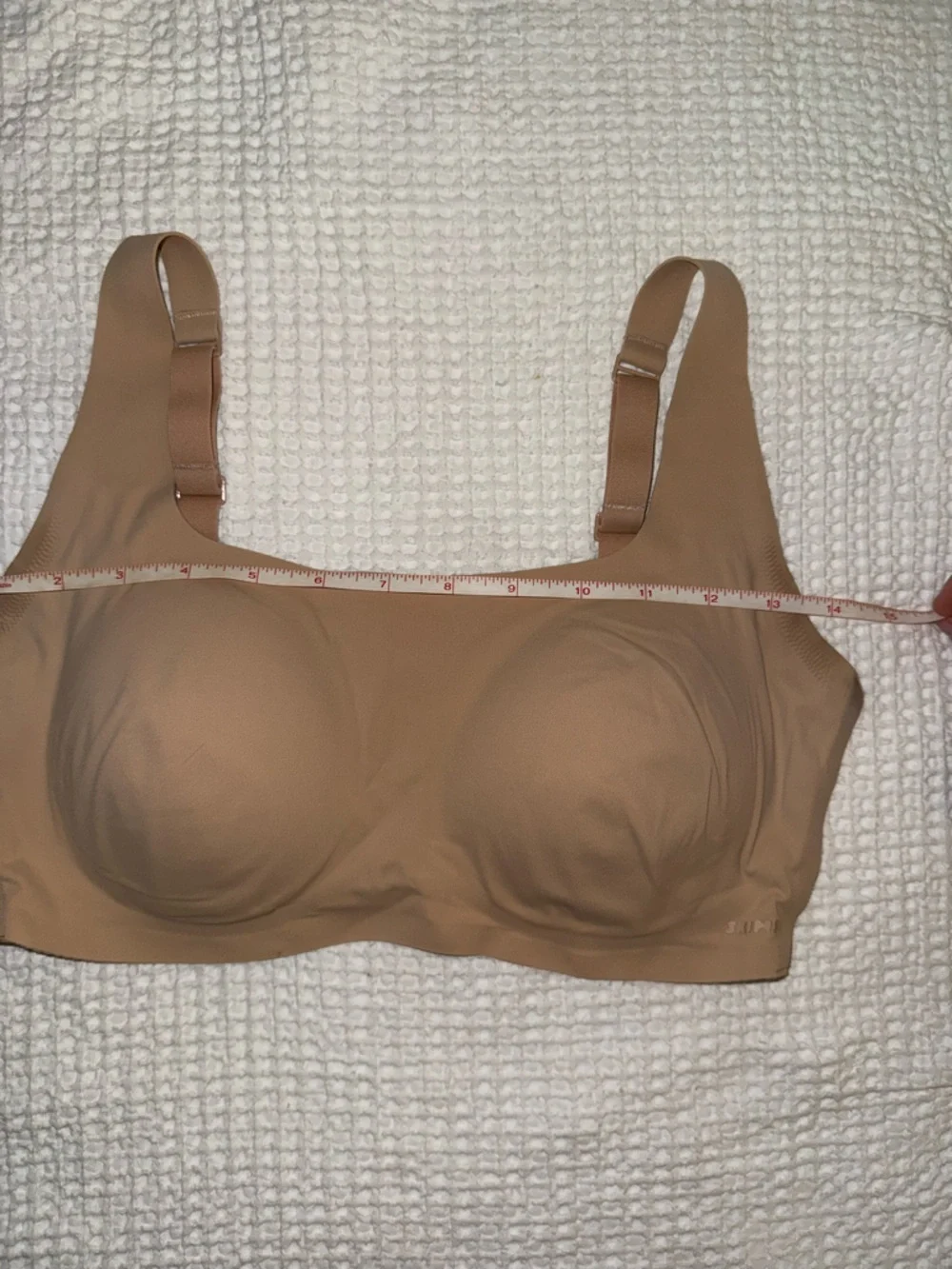 SKIMS Naked Scoop Bralette Clay Small-DD light support bra nude - Picture 4 of 9